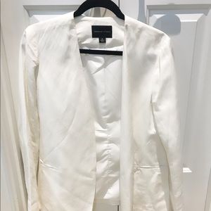 White open front linen blazer- Spring / Summer!!